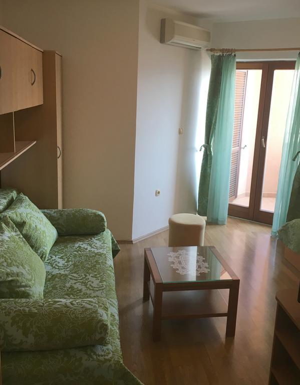 Apartman Frane Krk Town Exterior photo