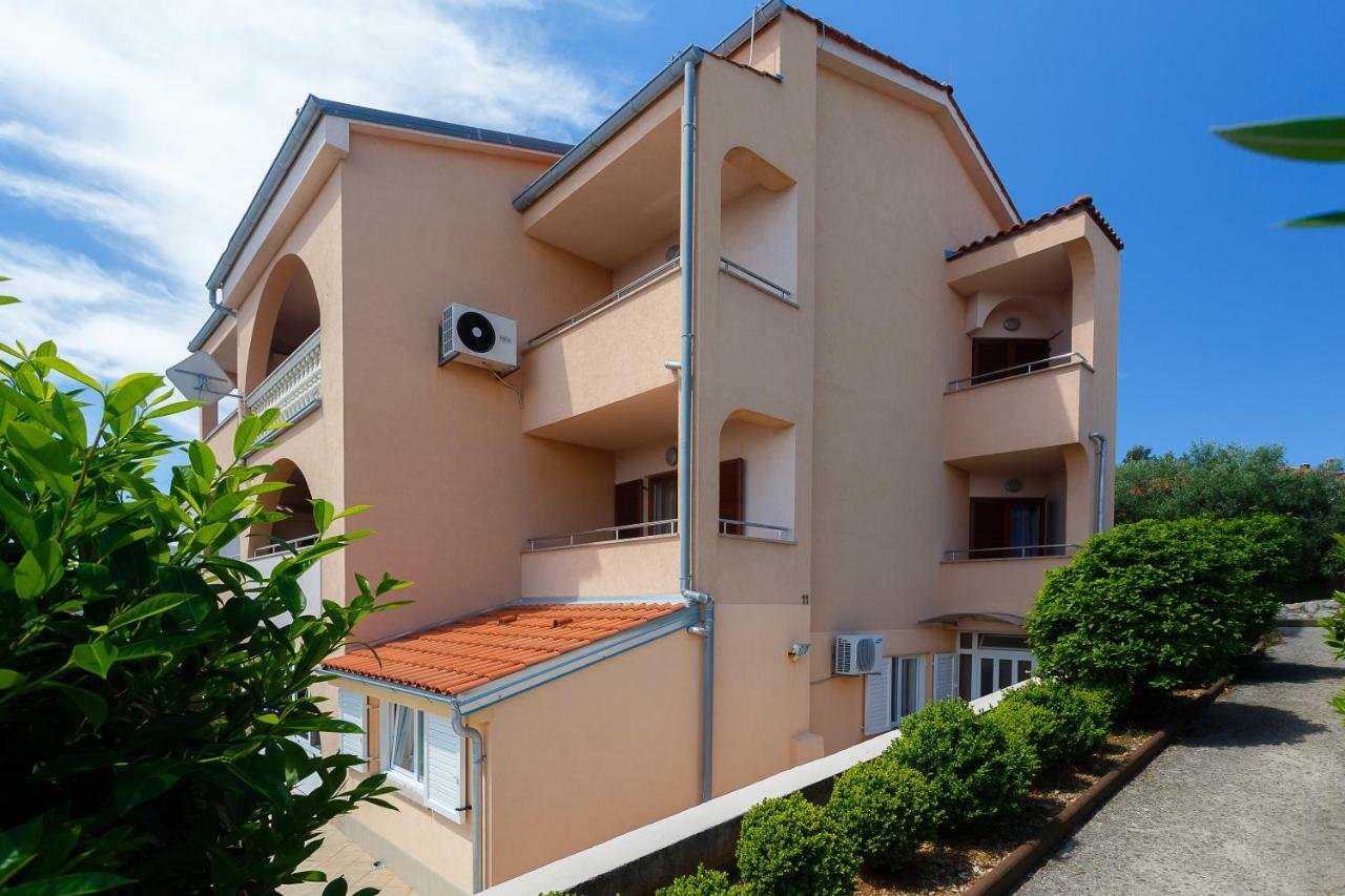 Apartman Frane Krk Town Exterior photo